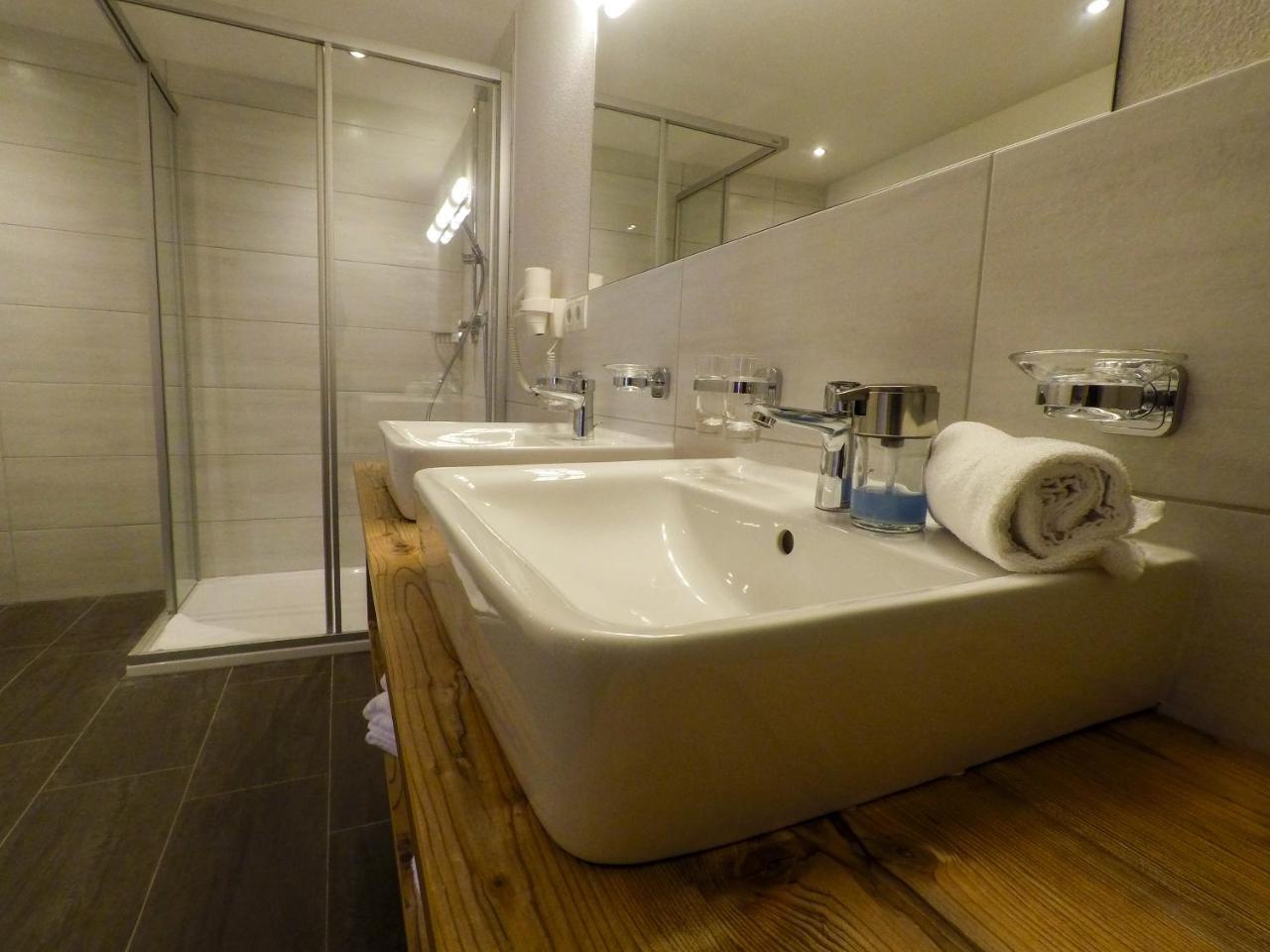 Collina Hotel Garni Nauders Kültér fotó