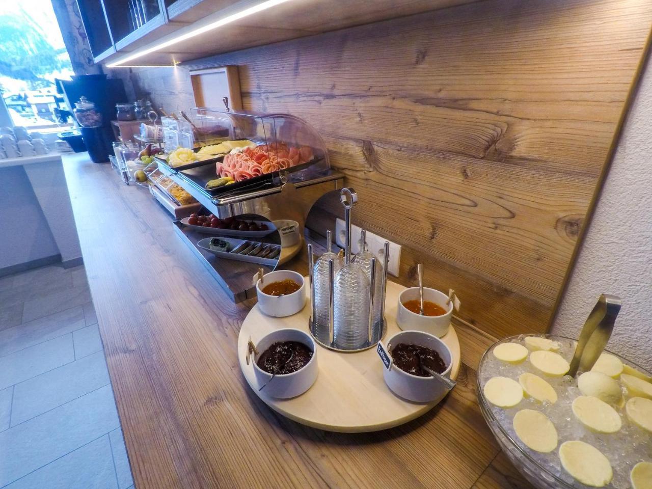 Collina Hotel Garni Nauders Kültér fotó
